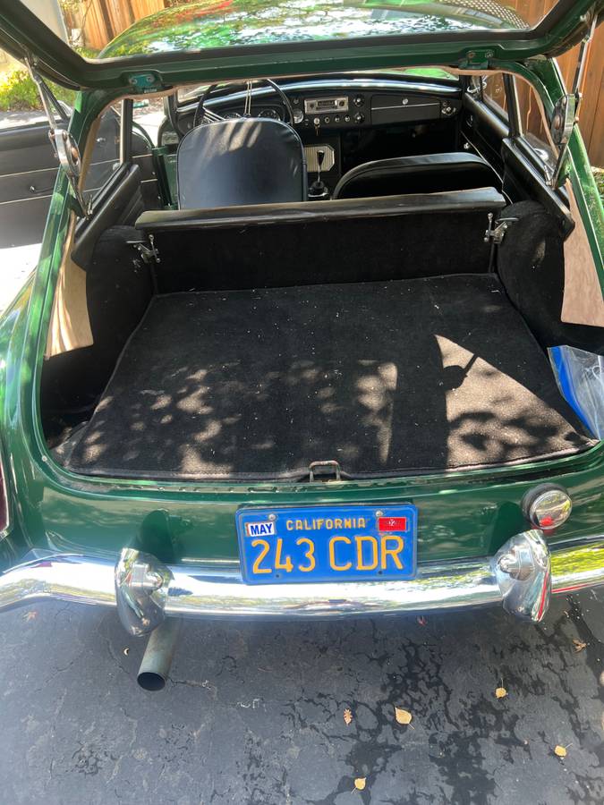 Mgb-gt-1966-green-4