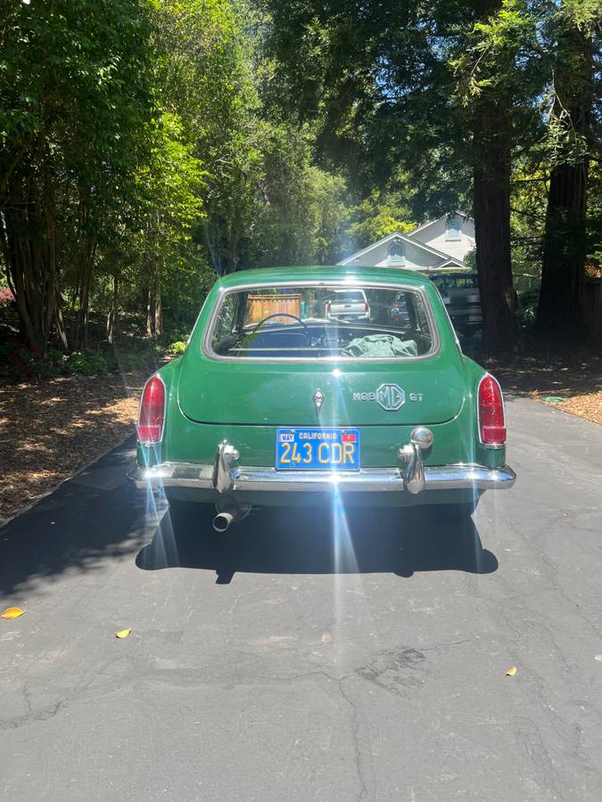 Mgb-gt-1966-green-8