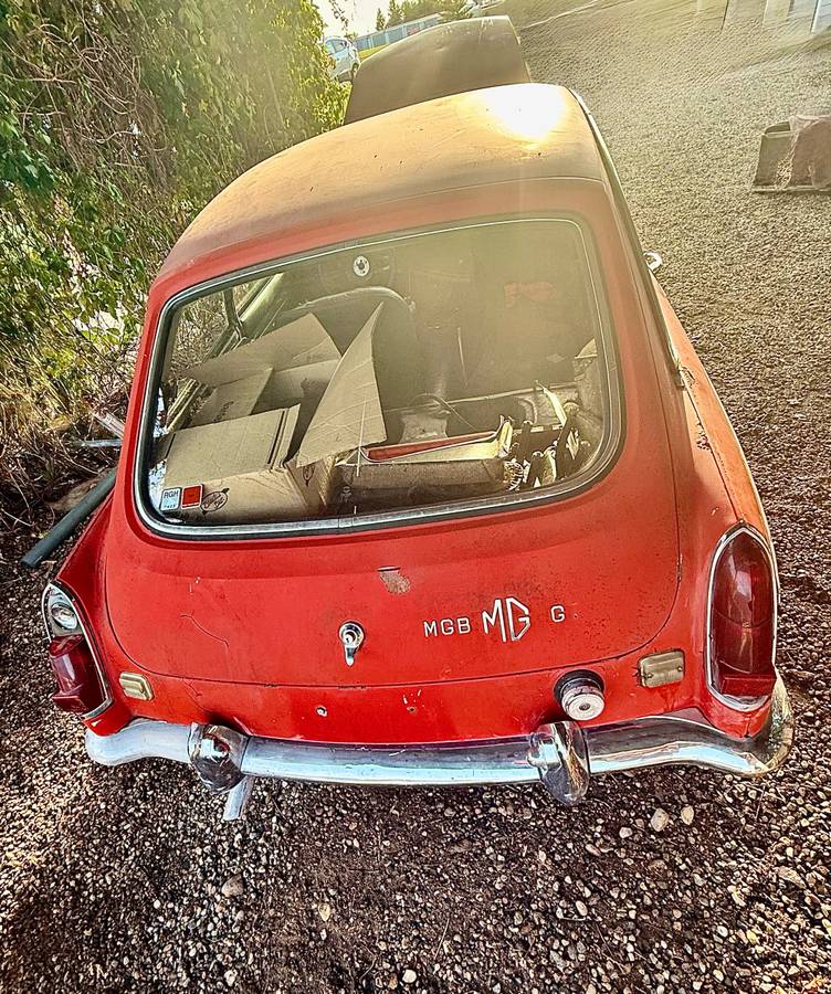 Mgb-gt-1968-red-9