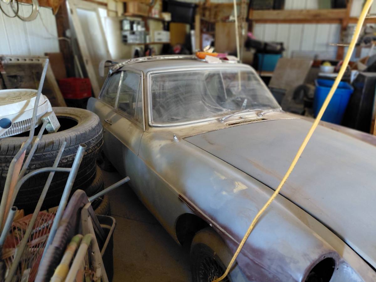 Mgb-mggt-sportscar-1967-9