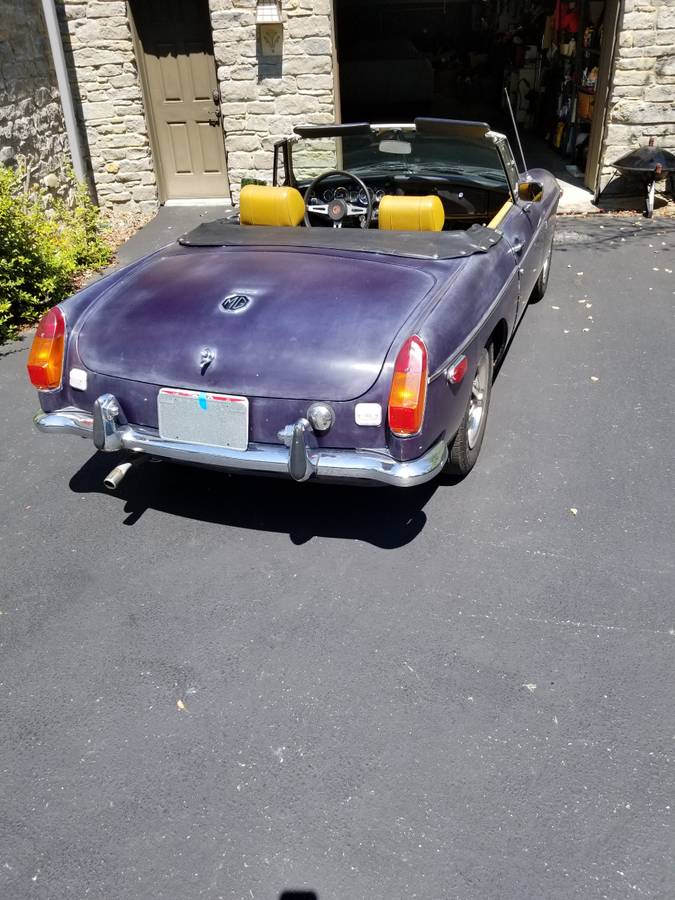 Mgb-roadster-1973-purple-7