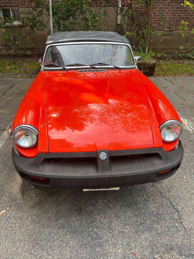 Mgb-roadster-1978-purple-4