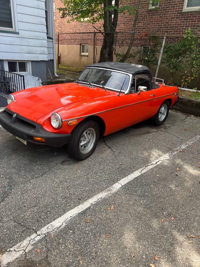 Mgb-roadster-1978-purple