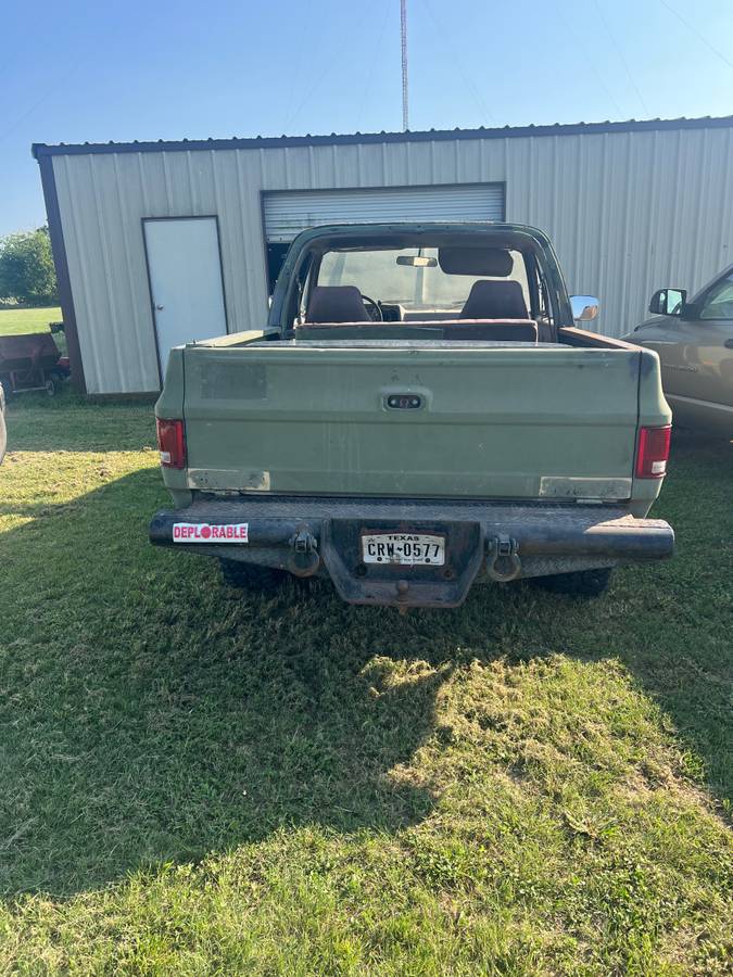 Military-k-5-blazer-diesel-1984-3