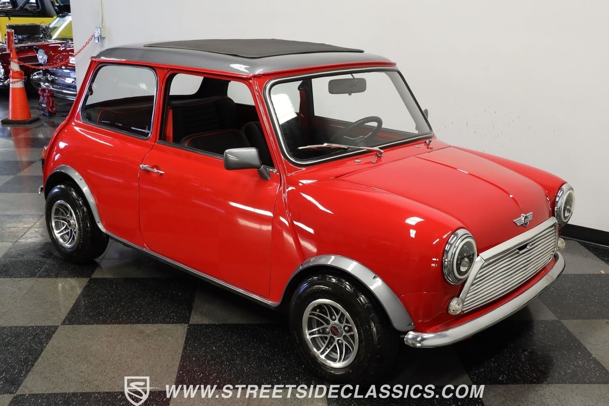 Mini-1275-GT-1974-Sedan-13