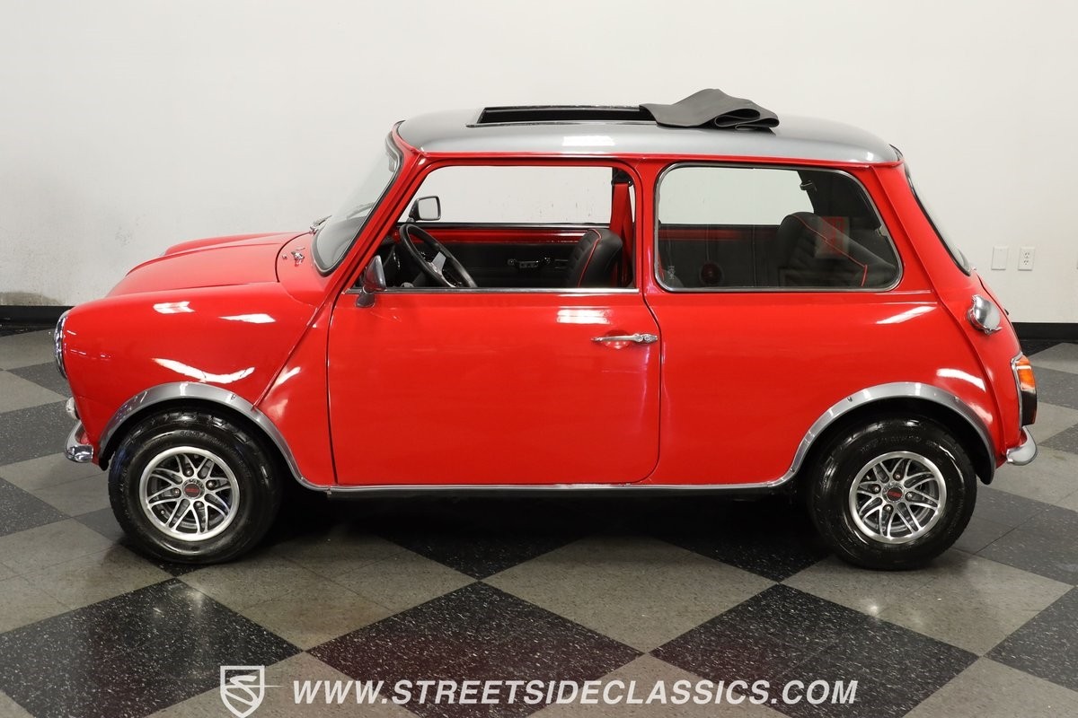 Mini-1275-GT-1974-Sedan-2