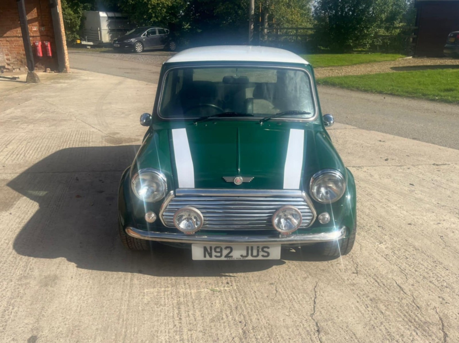 Mini-Classic-Mini-1995-Sedan-1
