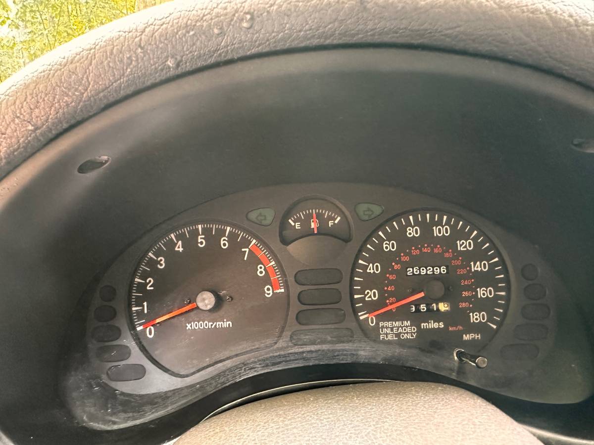 Mitsubishi-3000gt-vr-4mitsubishi-1994-7