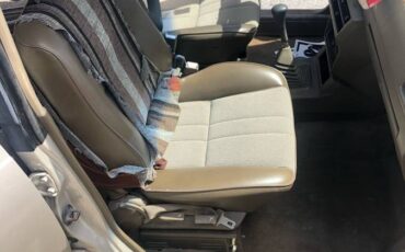 Mitsubishi-colt-vista-1991-custom-5