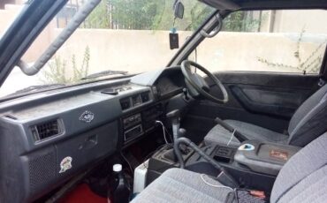 Mitsubishi-delica-diesel-1990-2
