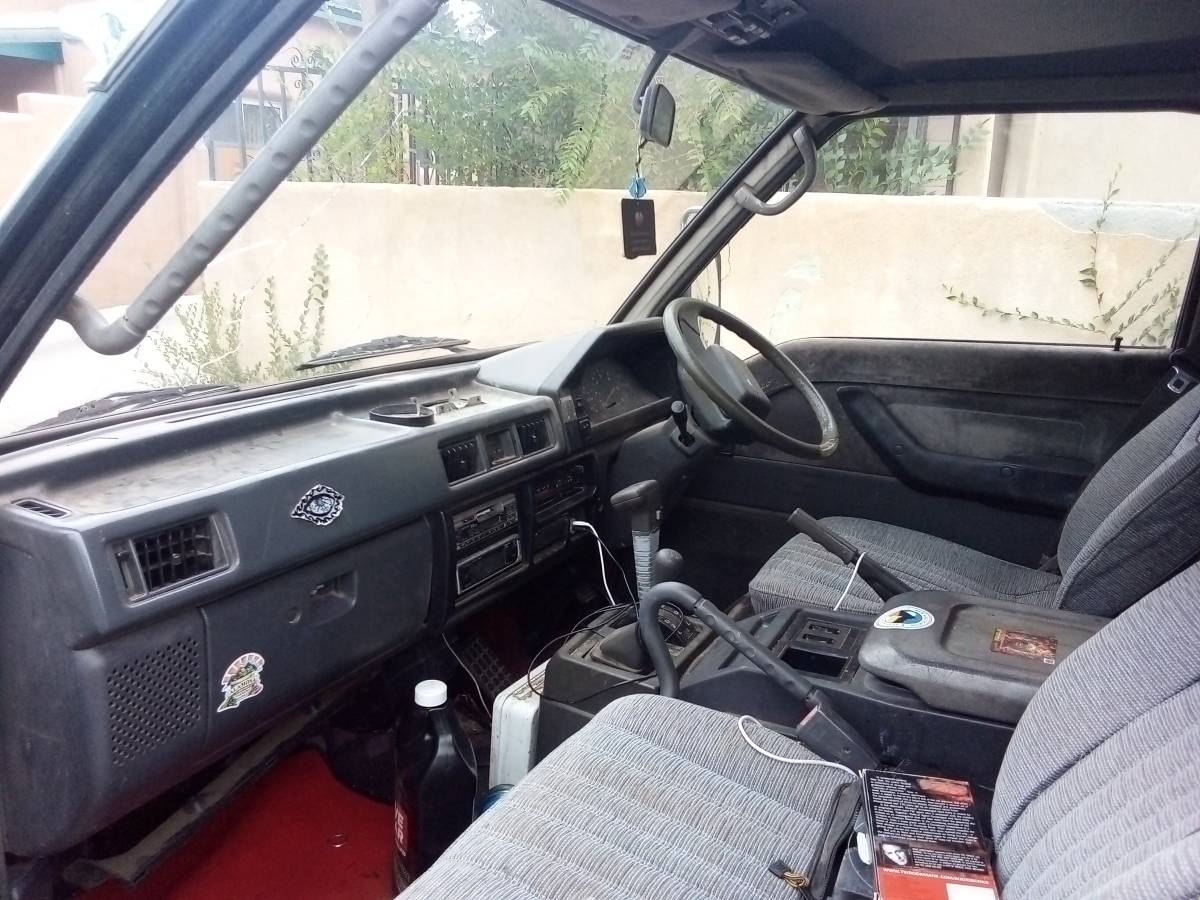 Mitsubishi-delica-diesel-1990-2