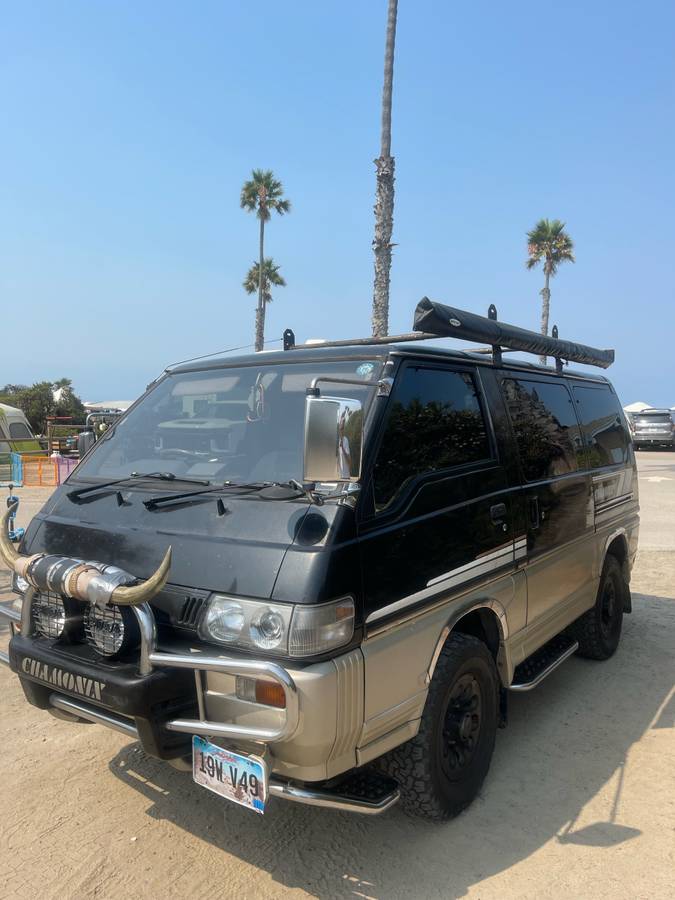 Mitsubishi-delica-diesel-1992-black-26