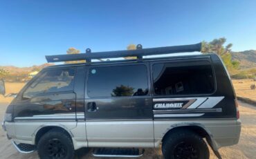 Mitsubishi-delica-diesel-1992-black-8