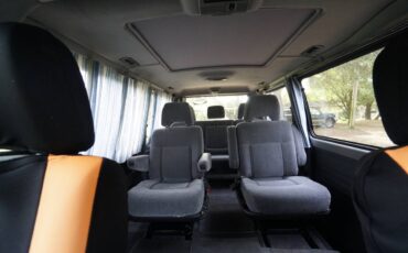 Mitsubishi-delica-l300-1991-grey-3