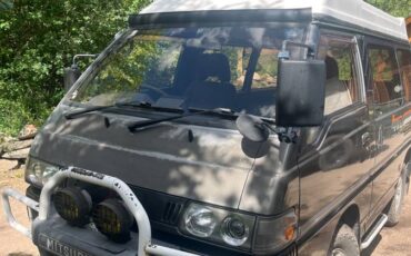Mitsubishi-delica-l300-diesel-1991-1