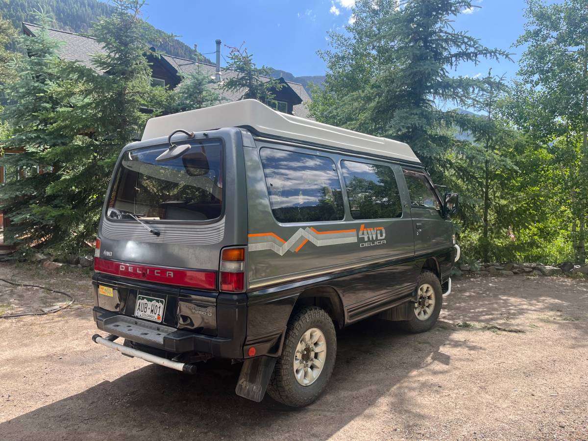 Mitsubishi-delica-l300-diesel-1991-13