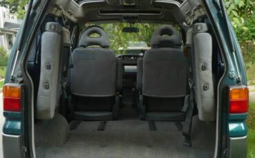 Mitsubishi-delica-l400-1994-green-11
