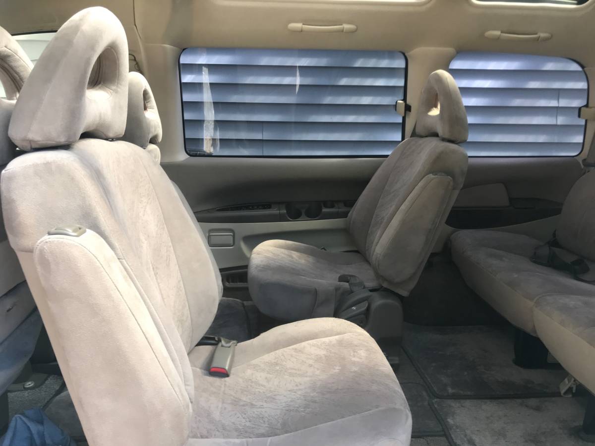 Mitsubishi-delica-l400-1994-white-7