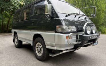 Mitsubishi-diesel-1991-grey-1
