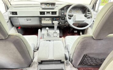 Mitsubishi-diesel-1991-grey-9