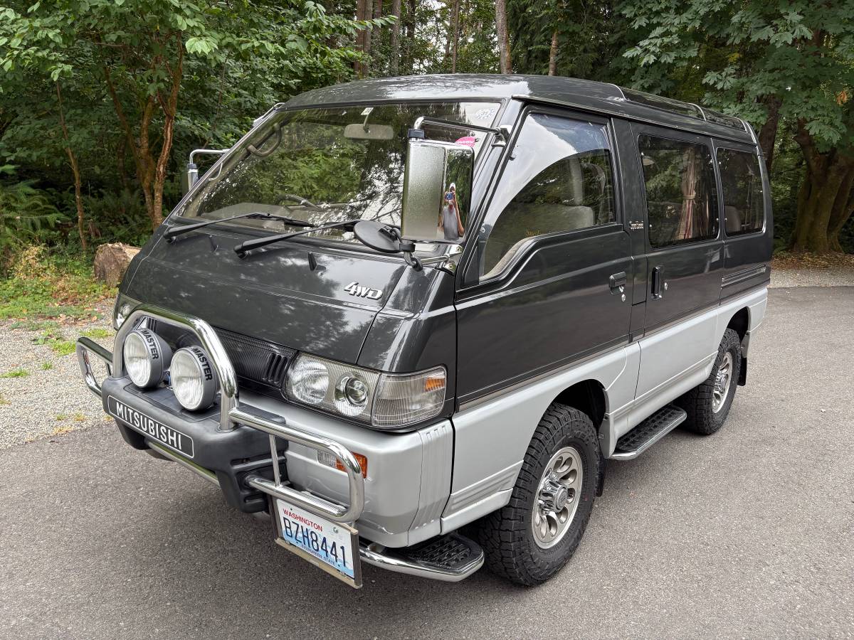 Mitsubishi-diesel-1991-grey