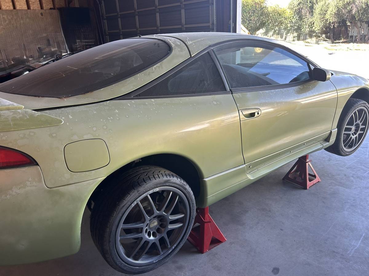 Mitsubishi-eclipse-1995-green