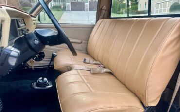 Mitsubishi-mighty-max-regular-cab-4-speed-1985-brown-4