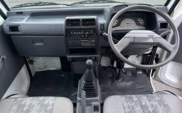 Mitsubishi-minicab-truck-1988-white-11