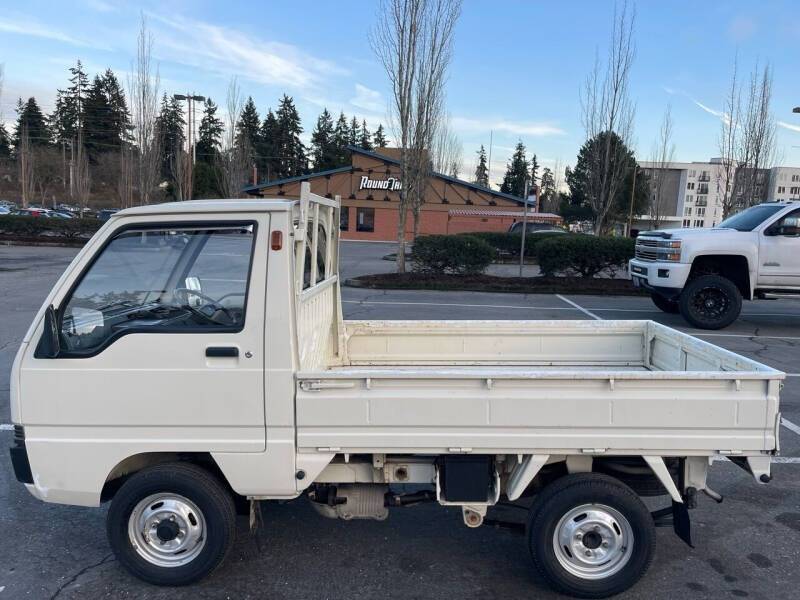 Mitsubishi-minicab-truck-1988-white-13
