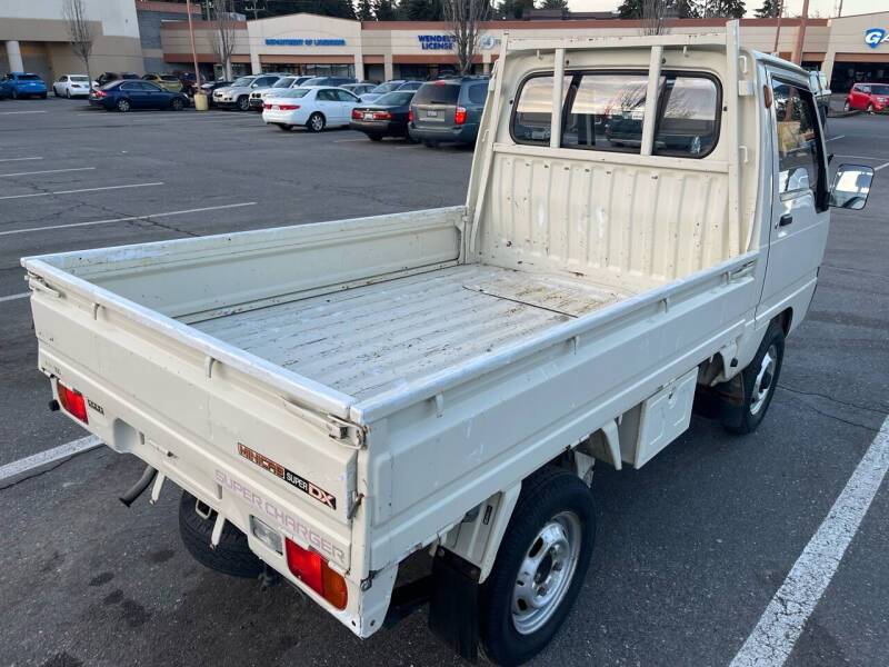 Mitsubishi-minicab-truck-1988-white-16