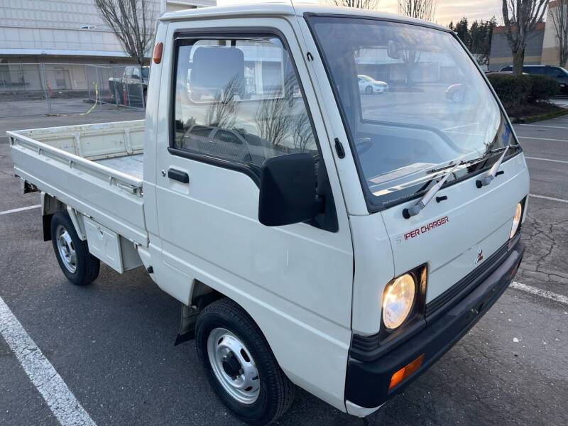 Mitsubishi-minicab-truck-1988-white-18