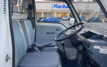 Mitsubishi-minicab-truck-1988-white-2