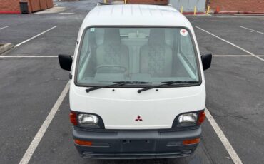 Mitsubishi-minicab-truck-1988-white-4