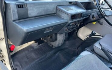 Mitsubishi-minicab-truck-1988-white-6