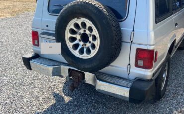 Mitsubishi-montero-1989-silver-2