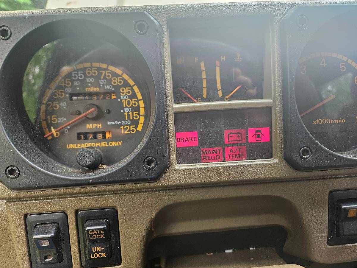 Mitsubishi-montero-1991-10