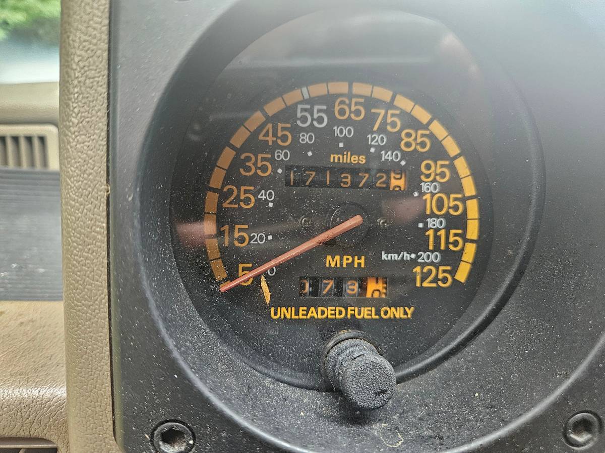 Mitsubishi-montero-1991-11