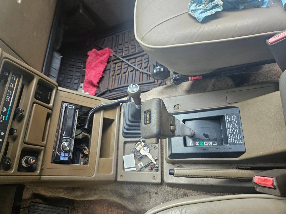 Mitsubishi-montero-1991-2