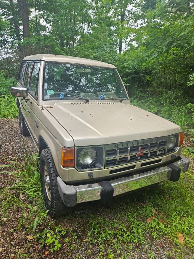 Mitsubishi-montero-1991-21