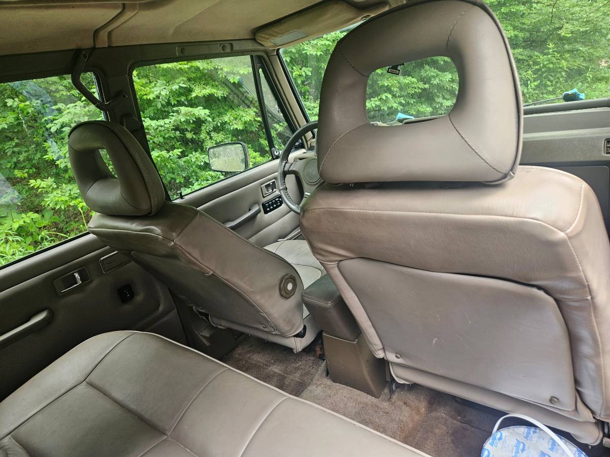 Mitsubishi-montero-1991-6