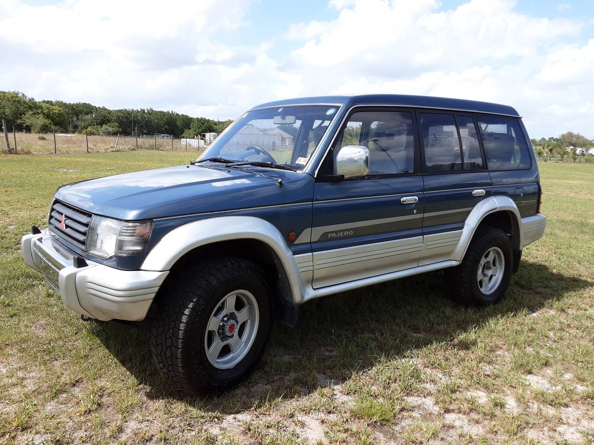 Mitsubishi-pajero-4x4-diesel-1991-blue-4