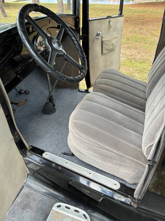Model-a-ford-1930-black-5