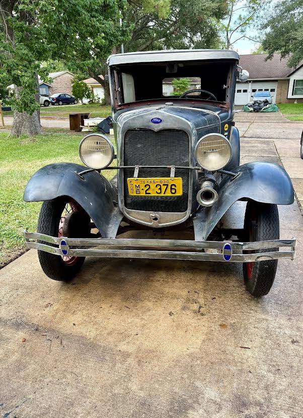 Model-a-ford-tudor-sedan-1930-black-1