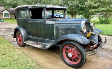 Model-a-ford-tudor-sedan-1930-black-2