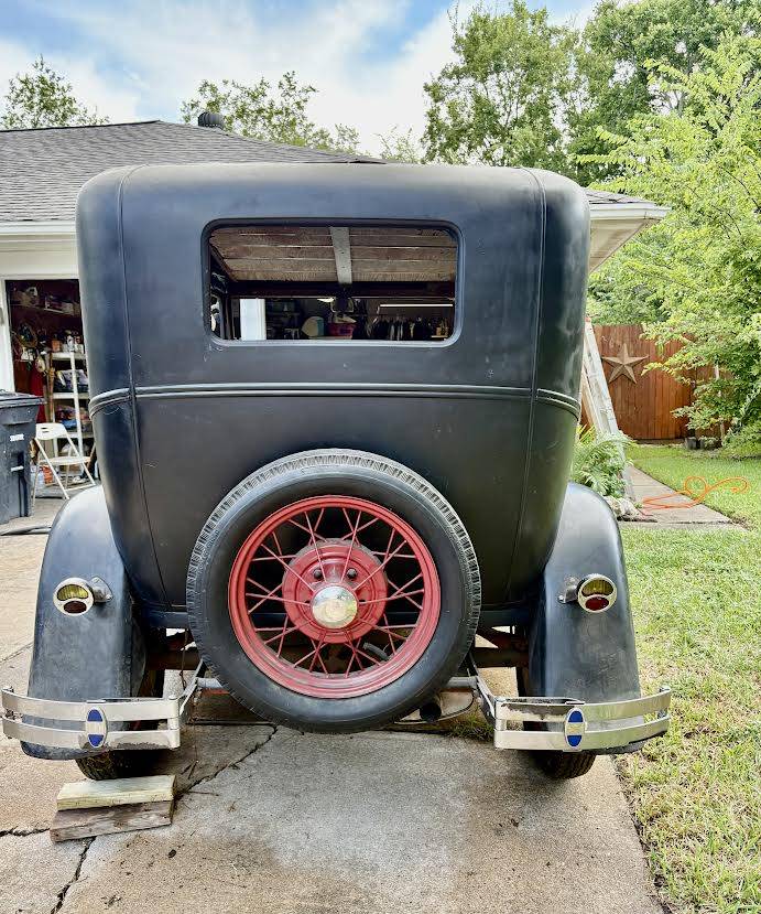 Model-a-ford-tudor-sedan-1930-black-4