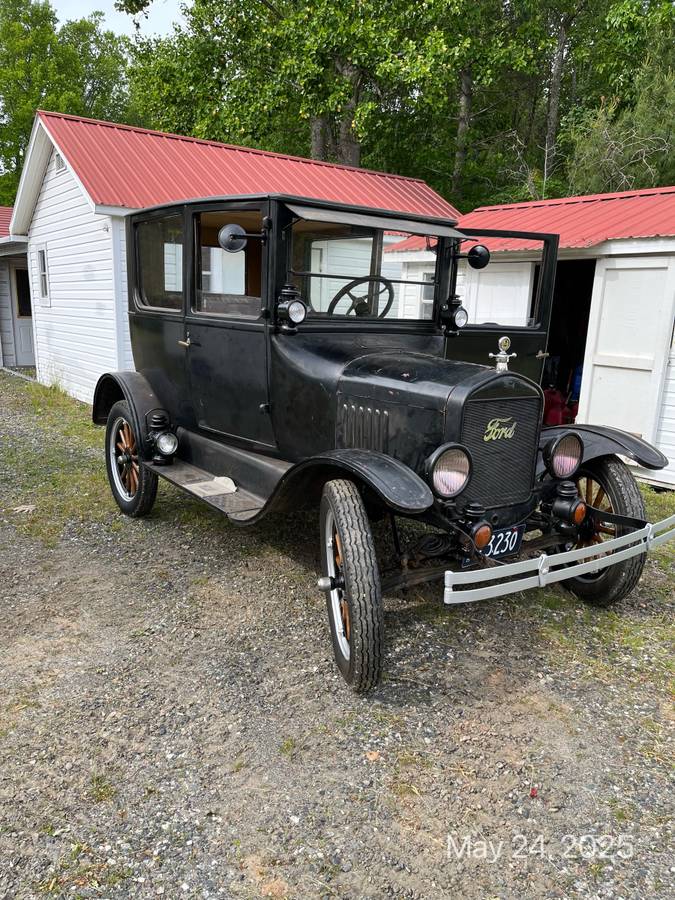 Model-t-tudor-1925-black-1