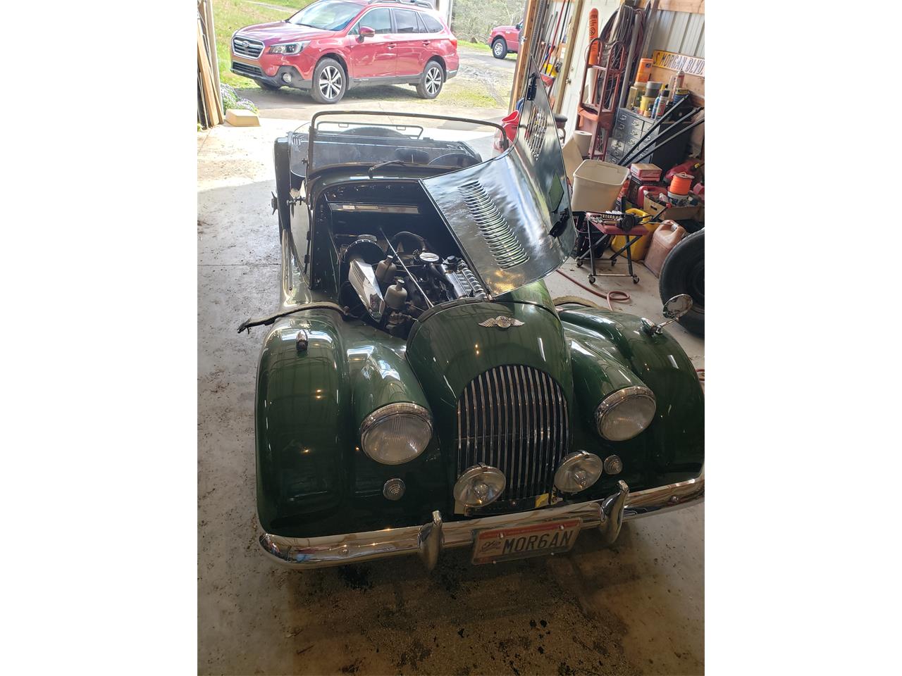 Morgan-Plus-4-1967-Green-Black-3