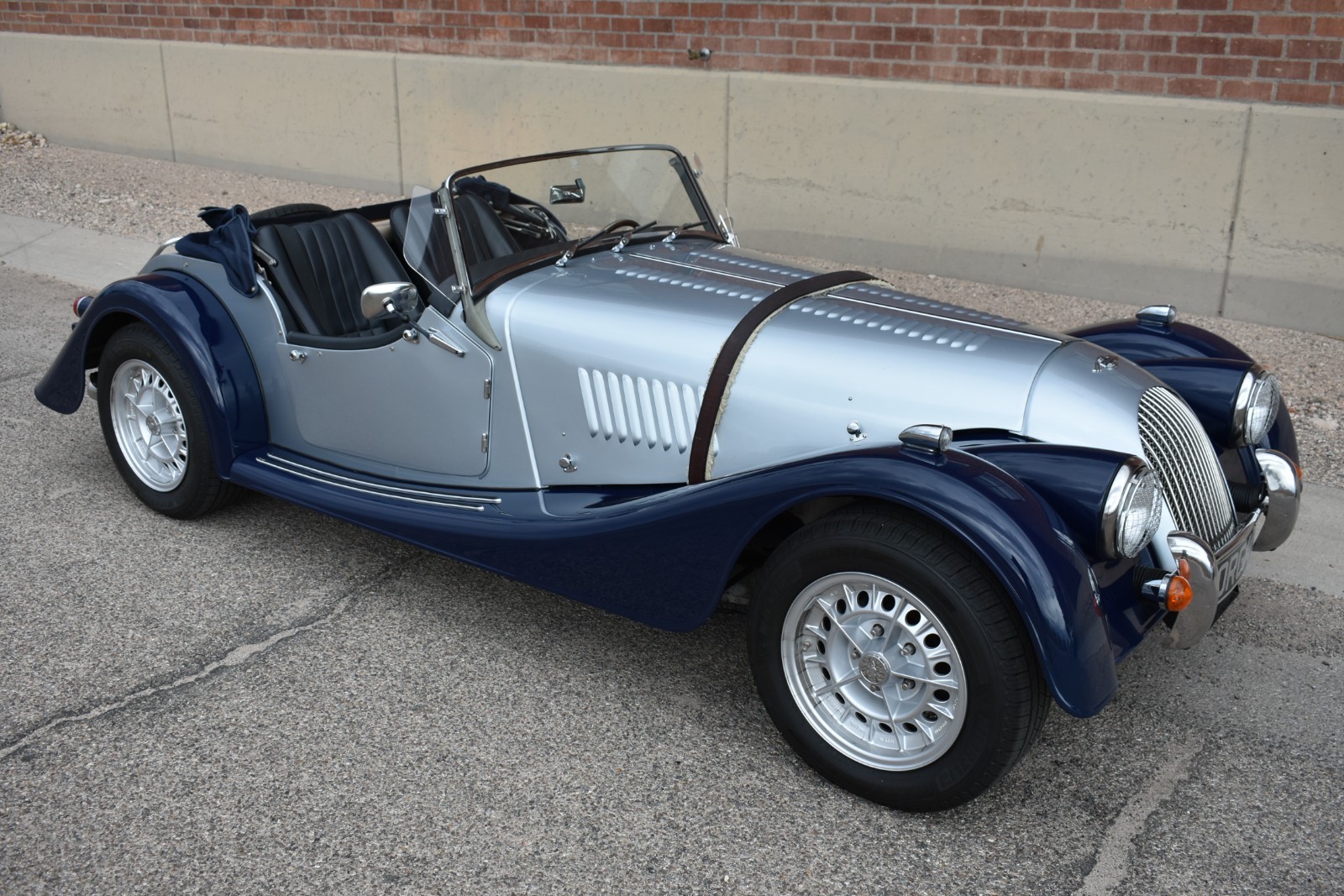 Morgan-Plus-8-1980-Convertible-1