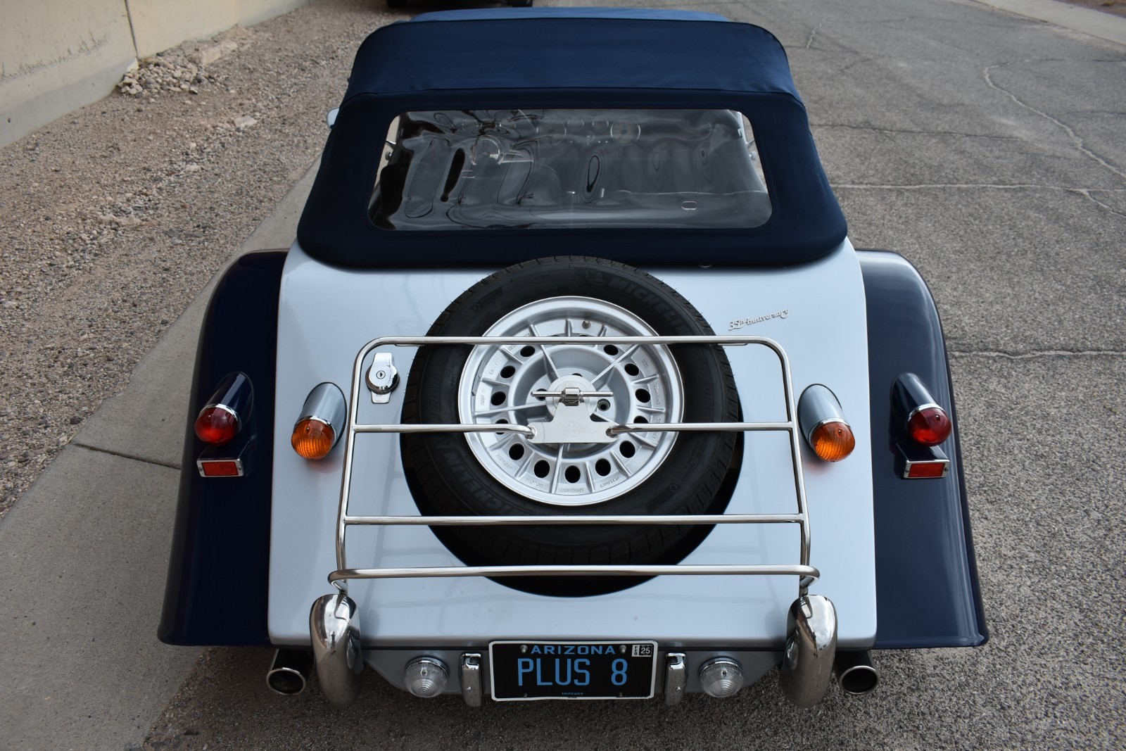 Morgan-Plus-8-1980-Convertible-11