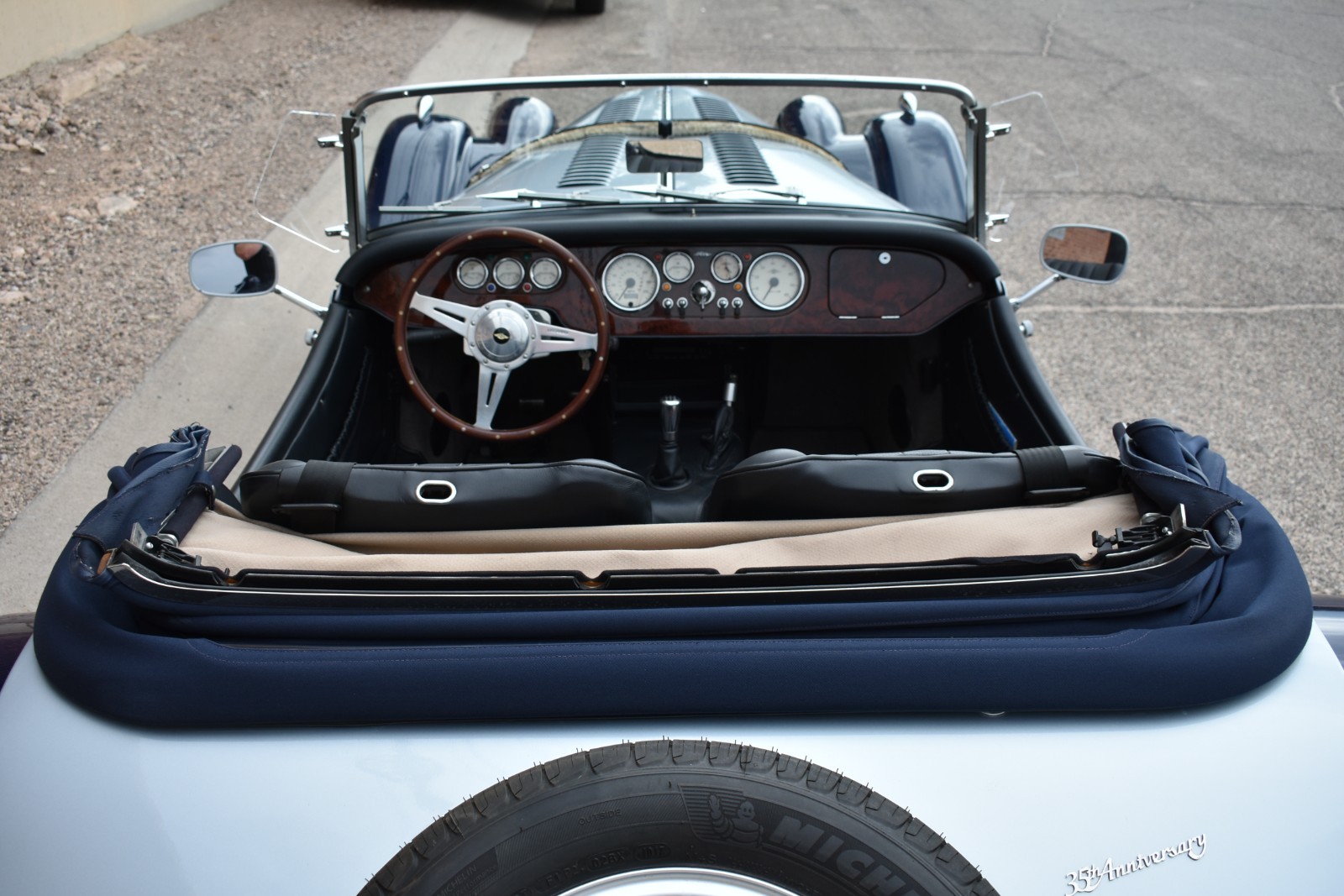 Morgan-Plus-8-1980-Convertible-19